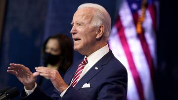 El presidente electo Joe Biden, acompa&ntilde;ado por la vicepresidenta electa Kamala Harris, habla sobre la recuperaci&oacute;n econ&oacute;mica en el teatro The Queen, el lunes 16 de noviembre de 2020, en Wilmington, Delaware