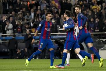 Messi marcó el 3-0 de penalti.