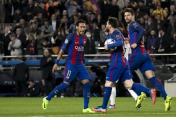 Messi marcó el 3-0 de penalti.