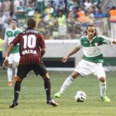 "Las charlas de Valdivia son
con el balón en los pies"