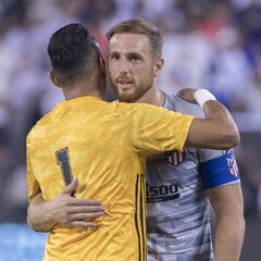 Un Oblak con galones, a la caza de Ramallets y Valdés