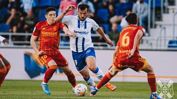 Momento del partido entre el Tenerife y el Real Zaragoza.
