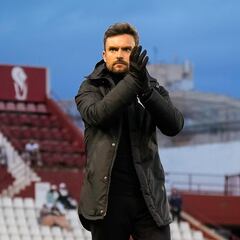 Rubén Albés: “El que gane el domingo tendrá una ligera ventaja, pero queda mucho”