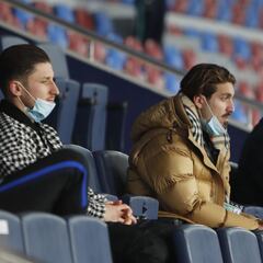 Campaña y Bardhi están en el mercado