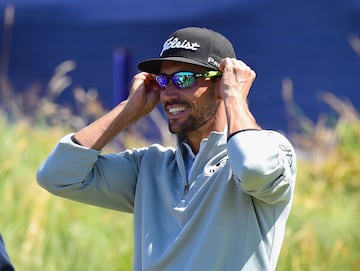 El español Rafael Cabrera Bello ganó este fin de semana el Open de Escocia y se une al conseguido por el también ibérico Jon Rahm, quien ganó el Open de Irlanda, por lo que el gol español llegará a la alza al British Open.