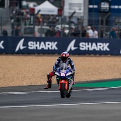 Torres logra la primera victoria mundialista de las motos eléctricas