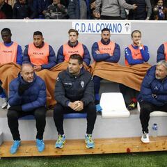 El Alcoyano prescinde de Mir y Mario Fuentes toma el mando