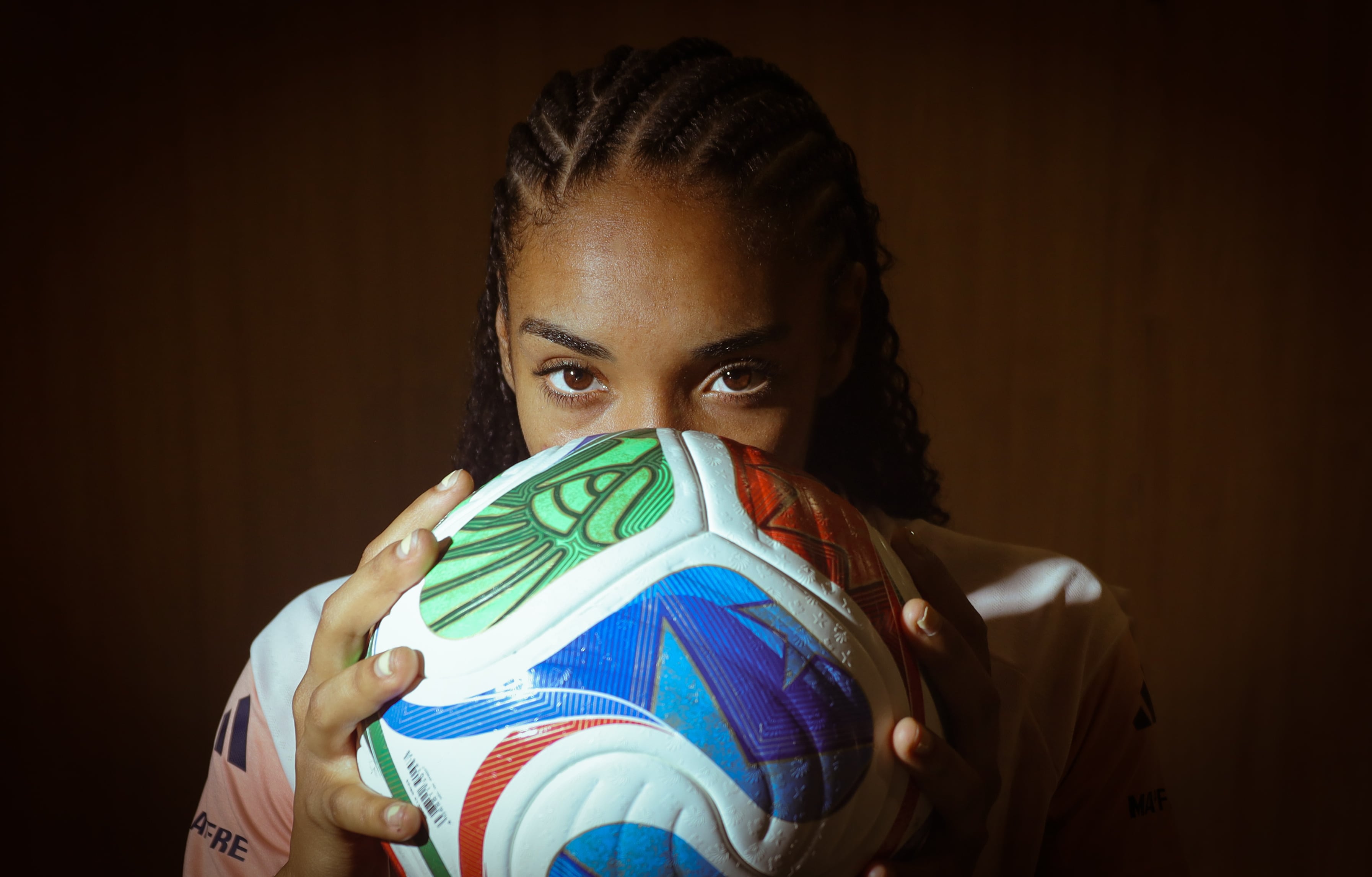 “Necesitaba parar de tanto fútbol, estar sola”