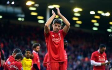 En el último partido del Liverpool en el estadio de Anfield, Gerrard recibió un homenaje de la afición y sus compañeros. El encuentro se disputó ante el Crystal Palace y perdieron 1-3.