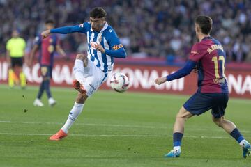 El delantero perico hizo el gol ante el Barcelona. Siempre activo, hizo tambalear el engrasado sistema de fuera de juego del Barcelona.