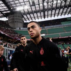 ¿Lesión de Theo Hernández le abre la puerta a Sergiño Dest en el AC Milán?