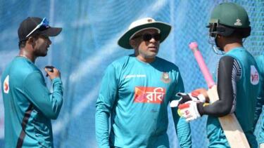 Sri Lanka appoint Chandika Hathurusingha as coach