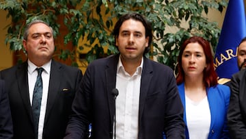 Valparaiso, 7 de noviembre de 2022.
La presidencia de la Camara de Diputados encabezada por los diputados Vlado Mirosevic, Carlos Bianchi y Catalina Perez ofrecen un punto de prensa.
Raul Zamora/Aton Chile