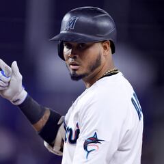 With his .400 batting average where does the Miami Marlins’s Luis Arraez rank in MLB history?