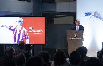 Atlético Madrid unveil new Luis Aragonés statue at the Wanda Metropolitano