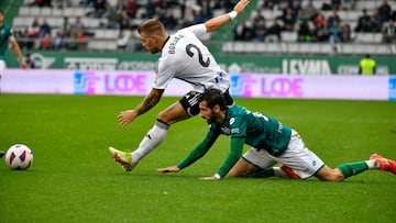 Vadillo estren¨® titularidad en LaLiga con el Racing de Ferrol.