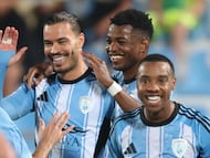 Raúl de Tomás celebra su gol con Al Wakrah.
