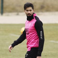 Revolución en Villarreal: jugarán Kone y Adrián Ramos