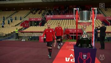 La secuencia de Iker Muniain y la Copa al saltar, segunda parte