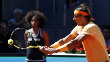 Fourteen-time Grand Slam champion Rafael Nadal stretched his perfect start to the European clay-court season to 11 matches with a routine 6-3, 6-3 win over Russia's Andrey Kuznetsov