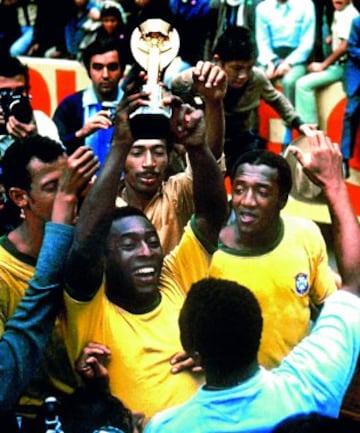 El mundial de México 1970 fue la Copa de Pelé, la que le sirvió para demostrar todo su nivel, aquel  que las patadas de los rivales no le dejaron exhibir en el anterior Mundial .