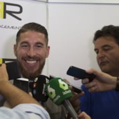 Sergio Ramos acudió a la inauguración de RR Soccer Management Agency en Sevilla
