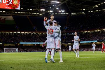 0-2. Sergio Ramos celebró el segundo gol.