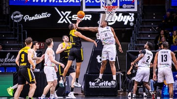 El Tenerife sigue invicto en el Top-16