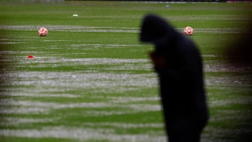 MEX2981. GUADALAJARA (MÉXICO), 17/09/2025.- Fotografía del campo de juego este miércoles, previo a un partido de la Liga MX entre Guadalajara y Tigres en el estadio Akron, en Guadalajara (México). EFE/ Francisco Guasco