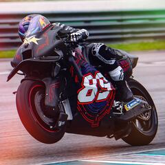 Ducati y Aprilia se enfrentan por Martín