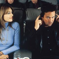 La “pesadilla” de Elizabeth Hurley al trabajar con Matthew Perry