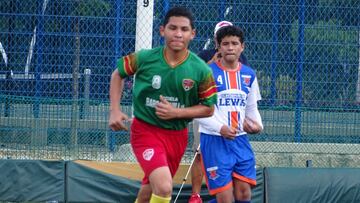 La Escuela Barranquillera de Fútbol lleva más de 30 años formando futbolistas. Los jugadores de la Selección Colombia sirven de inspiración para los más pequeños.