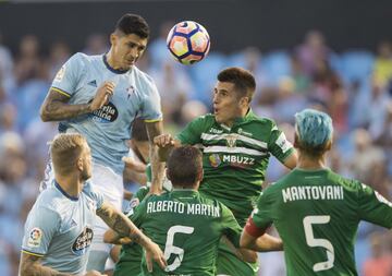 Fue un 22 de agosto de 2016. El Leganés debutó entre los mejores en Vigo. Fue un lunes de recuerdo imborrable. No sólo por el debut (que también) sino por el resultado. Los pepineros tumbaron al Celta su primera noche en Primera. El equipo celeste disputó aquella temporada competiciones europeas. Quizá confiado de poder barrera al recién ascendido, los gallegos acabaron derrotados gracias a un gol para la historia: Víctor Díaz hizo, defensa andaluz entonces con 28 años a sus espaldas, marcó el primer tanto blanquiazul en la categoría y, de paso, regaló los tres puntos a los de Asier Garitano. La fábrica de construir milagros no había hecho más que empezar.