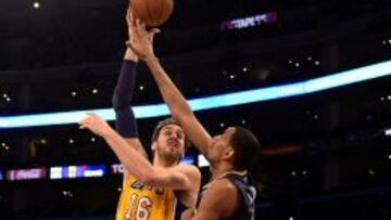 Los Lakers vuelven a las andadas