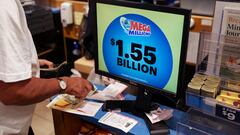 FILE PHOTO: The display in a store shows the Mega Millions lottery jackpot at $1.55-billion in New York City, U.S., August 8, 2023.  REUTERS/Shannon Stapleton/File Photo