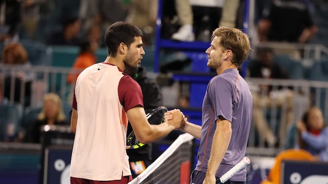 Semana negra de Alcaraz: eliminado en su debut en Miami