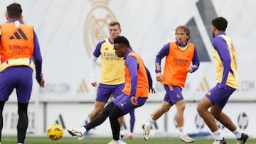 Vinicius, en el entrenamiento de este jueves en Valdebebas.
