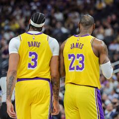 The Los Angeles Lakers announce the departure of three players