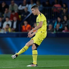 El Villarreal, cerca de renovar a Foyth