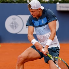 Rune remonta ante Baez y cumple con los pronósticos