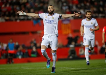 0-2. Karim Benzema celebra el segundo que marca de penalti.