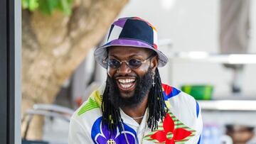 La lujosa mansión de Adebayor que alberga una colección millonaria de coches