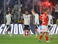 Futbol, Colo Colo vs Deportes Iquique
Fecha 23, Liga de primera 2025.
El jugador de Colo Colo Arturo Vidal celebra tras marcar un gol contra Deportes Iquique durante un partido de la liga de primera realizado en el estadio Monumental de Santiago, Chile.
26/09/2025
Dragomir Yankovic/Photosport
Football, Colo Colo vs Deportes Iquique
23th turn, 2025 First division league.
Colo Colo player Arturo Vidal celebrates after scoring against Deportes Iquique during a first division league match at the Monumental stadium in Santiago, Chile.
26/09/2025
Dragomir Yankovic/Photosport