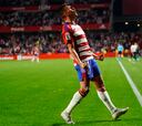 Uzuni lidera la ‘manita’ del Granada ante el Sporting