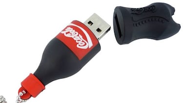 Por qué el conector USB original no era reversible: “Costaba más caro"