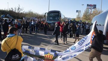 Más de 100 aficionados espolean al Espanyol antes de su ‘final’