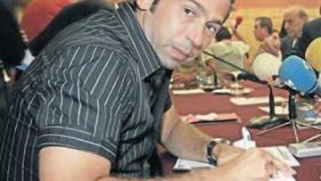 <b>FIRMARÁ... POR EL ESPANYOL. </b>El Villarreal lo pretendía, pero Raúl Tamudo se queda en casa.