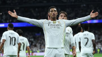 Real Madrid's English midfielder #05 Jude Bellingham celebrates scoring the opening goal during the UEFA Champions League league phase day 3 football match between Real Madrid CF and Juventus at Santiago Bernabeu Stadium in Madrid on October 22, 2025. (Photo by Thomas COEX / AFP)