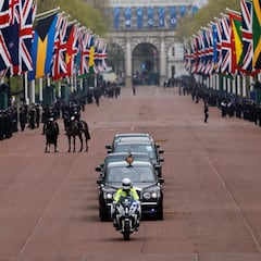 How far is it from Westminster to Buckingham Palace and what streets are on King Charles III’s coronation route?
