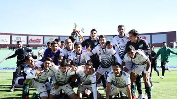 Los laguneros se coronaron luego de vencer a los Pumas en la Sub 17, mientras que en la otra categoría le terminaron pegando al Atlas.